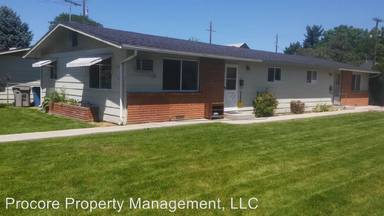 Main picture of 134 N Canyon St