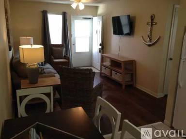 Main picture of 1307 Redwood Ln