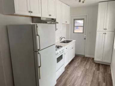 Main picture of 3875 Cottonwood St