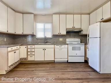 Main picture of 3530 Custer St