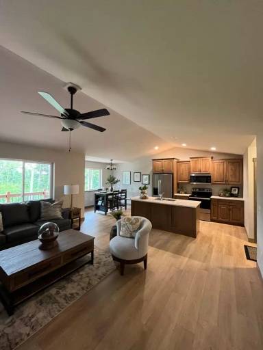 Main picture of 1126 Juniper Pl