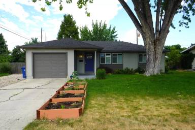 Main picture of 6402 W Bermuda Dr