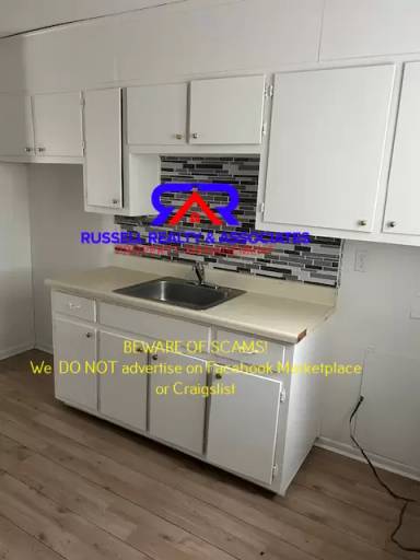 Main picture of 1316 15th Ct N