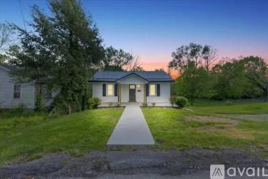 Main picture of 530 Lakeview St