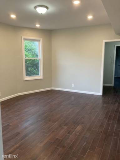 Main picture of 19 Treacy Ave