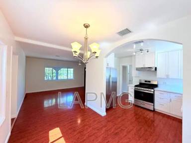 Main picture of 2723 Ballard St