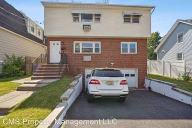 Main picture of 287 Montclair Ave