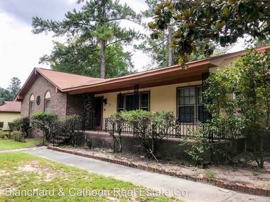 Main picture of 436 Goldfinch Dr