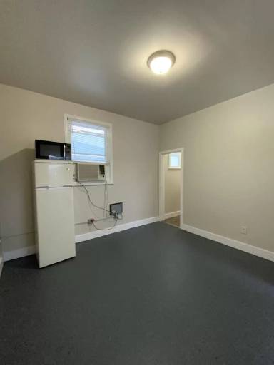 Main picture of 205 E Main St