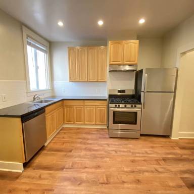 Main picture of 2411 Fillmore St
