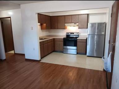 Main picture of 200 N Columbus St