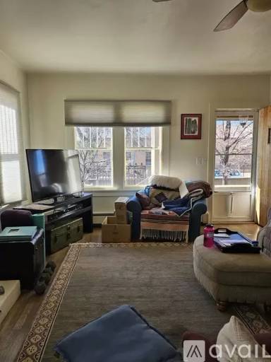 Main picture of 619 Webber St