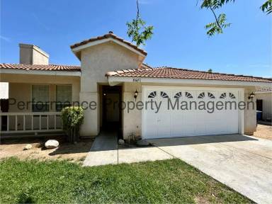 Main picture of 8601 Mainsail Dr