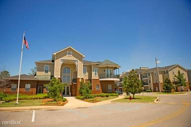 Main picture of University Downs