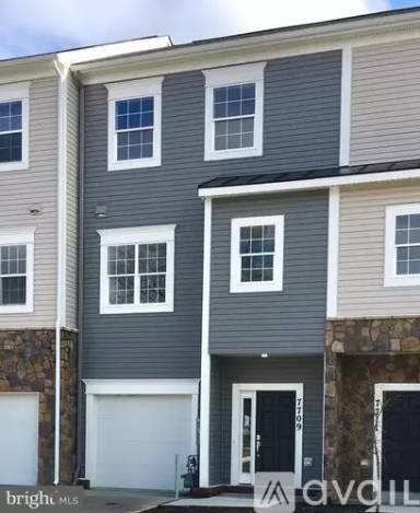 Main picture of 7719 Lexington Ct