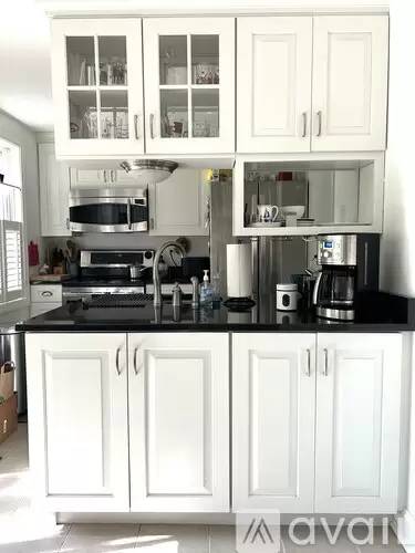 Main picture of 459 Allen Ave