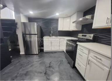 Main picture of 402 Barth Ave