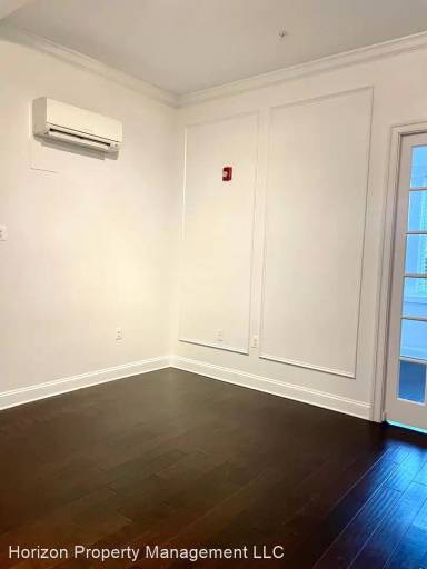 Main picture of 917 Saint Paul St