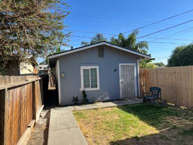 Main picture of 1017 Hall Ave