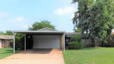 Main picture of 3017 SE 54th St