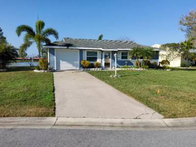 Main picture of 5248 SE 43rd St
