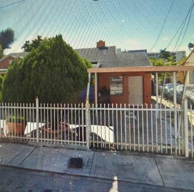 Main picture of 1748 NW 31st St
