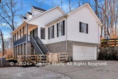 Main picture of 2664 Sams Creek Rd