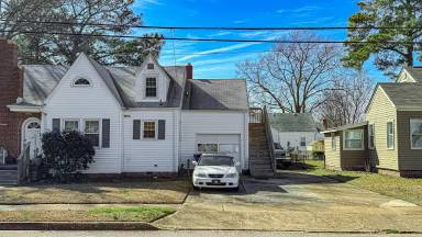 Main picture of 3811 Chatham Cir