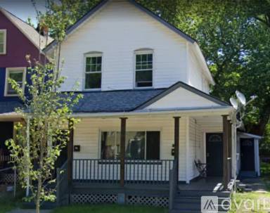 Main picture of 1791 W 52nd St