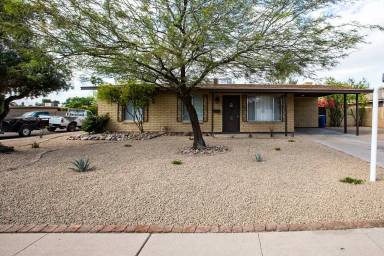 Main picture of 1622 E Del Rio Dr