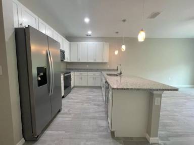 Main picture of 405 Cocoa Ct