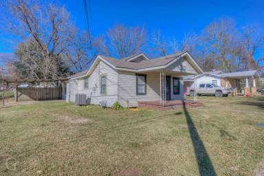 Main picture of 206 Latimer St