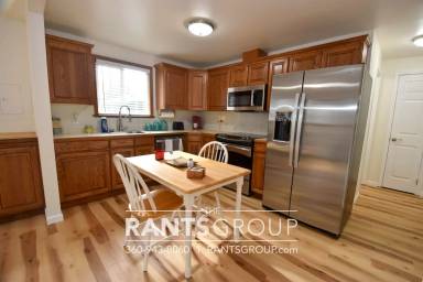 Main picture of 6930 6th Ave SW
