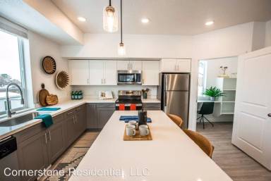 Main picture of Woods Rose Townhomes