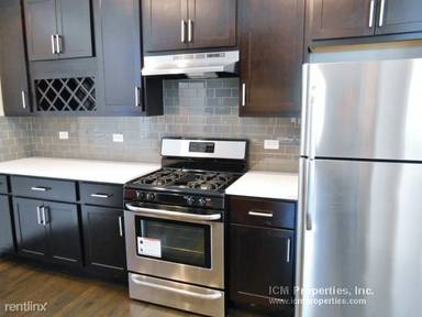 Main picture of 1946 W Nelson St