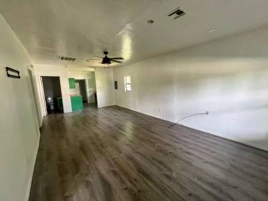 Main picture of 908 SW G Ave
