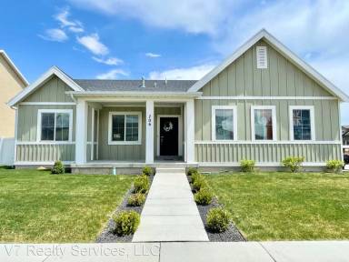 Main picture of 706 S Jubilee Dr