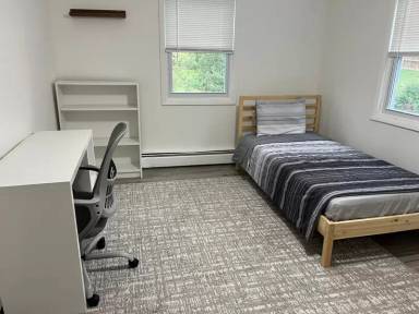 Main picture of 114 S Lee St