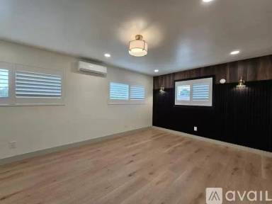Main picture of 114 S Emerald Pl