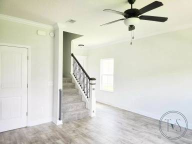 Main picture of 532 Fairview Cir