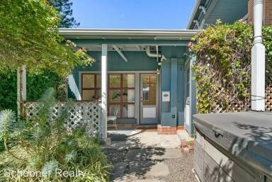 Main picture of 105 Sylvar St