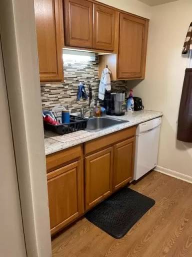 Main picture of 606 Bigelow St