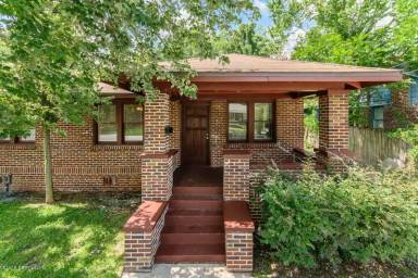 Main picture of 2700 Dellwood Ave