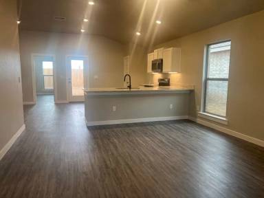 Main picture of 2626 Tiffin Ave