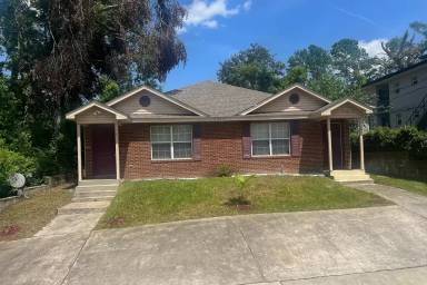 Main picture of 1315 Pinellas St