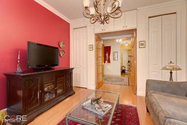Main picture of 1070 5th Ave