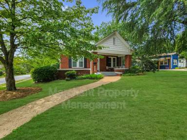 Main picture of 1626 Old Charlotte Rd