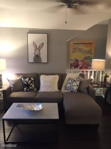 Main picture of 511 N Monumental