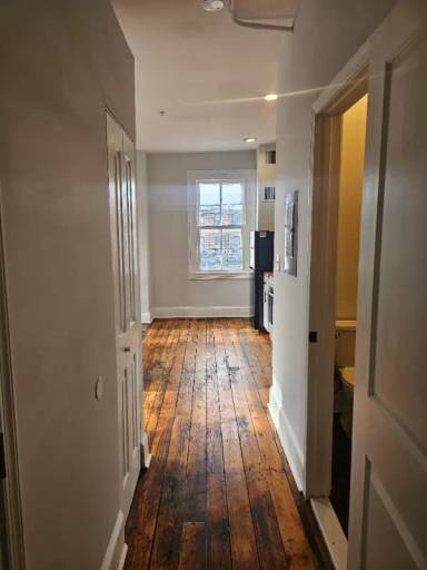 Main picture of 2116 N Charles St