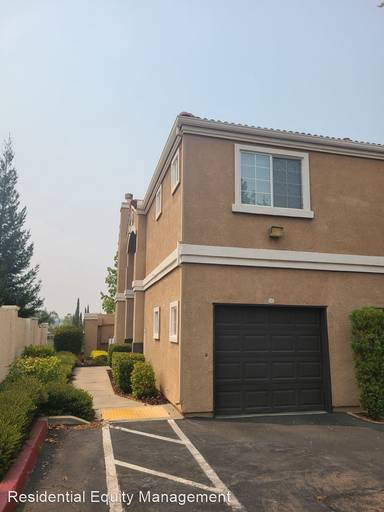 Main picture of Altura Villas Folsom